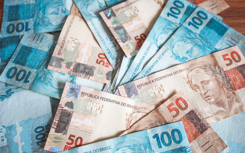 Governo federal irá descontingenciar mais de R$ 10 bilhões do Orçamento após afrouxamento da meta fiscal deste ano, mas não contará com a ajuda de mais precatórios não sacados para essa liberação; com afrouxamento da meta de déficit primário deste ano de R$ 139 bilhões para R$ 159 bilhões, o governo ganhou margem para a investida (Foto: Paulo Emílio) Governo federal irá descontingenciar mais de R$ 10 bilhões do Orçamento após afrouxamento da meta fiscal deste ano, mas não contará com a ajuda de mais precatórios não sacados para essa liberação; com afrouxamento da meta de déficit primário deste ano de R$ 139 bilhões para R$ 159 bilhões, o governo ganhou margem para a investida