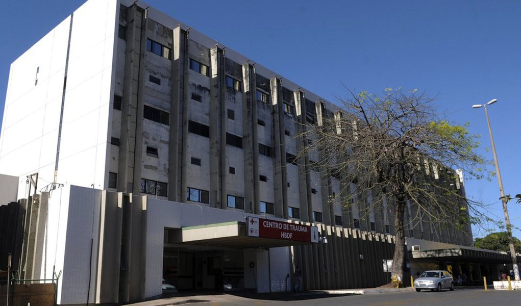 O Tribunal de Justiça do Distrito Federal se manifestou pela constitucionalidade da lei que transformou o Hospital de Base do Distrito Federal em instituto; o PT e o PMDB apresentaram duas Ações Diretas de Inconstitucionalidade (ADIN) contra a lei sancionada pelo governador Rodrigo Rollemberg em julho deste ano; de acordo com os desembargadores, o modelo que será seguido pelo instituto "não afronta à Constituição e nem à Lei Orgânica do DF" (Foto: Leonardo Lucena) O Tribunal de Justiça do Distrito Federal se manifestou pela constitucionalidade da lei que transformou o Hospital de Base do Distrito Federal em instituto; o PT e o PMDB apresentaram duas Ações Diretas de Inconstitucionalidade (ADIN) contra a lei sancionada pelo governador Rodrigo Rollemberg em julho deste ano; de acordo com os desembargadores, o modelo que será seguido pelo instituto "não afronta à Constituição e nem à Lei Orgânica do DF"