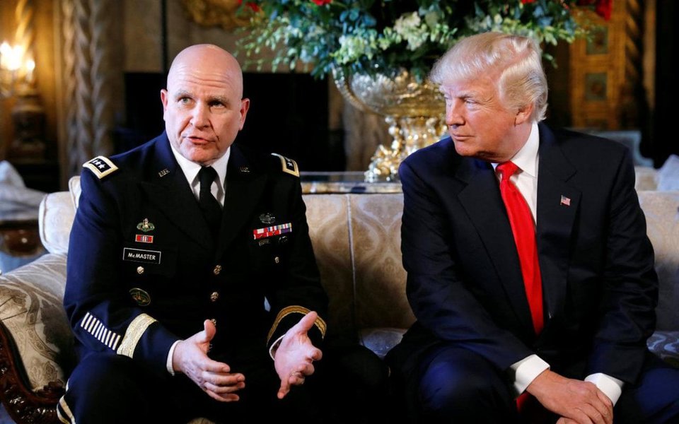 Declaração do assessor de Segurança Nacional Herbert McMaster vem após Trump ter recebido críticas pela sua reação tímida ao ataque feito por supremacista branco que resultou em uma morte (Foto: Aquiles Lins) Declaração do assessor de Segurança Nacional Herbert McMaster vem após Trump ter recebido críticas pela sua reação tímida ao ataque feito por supremacista branco que resultou em uma morte