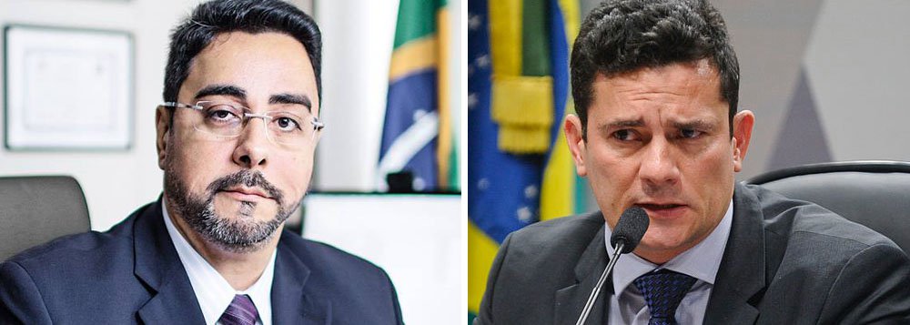 É provinciana e desprovida de qualquer sentido a forma com que O Globo se refere ao juiz Marcelo Bretas: o Moro do Rio. Moro é Moro e Bretas é Bretas, cada qual com suas virtudes e defeitos no cumprimento de sua missão profissional (Foto: Ricardo Bruno) É provinciana e desprovida de qualquer sentido a forma com que O Globo se refere ao juiz Marcelo Bretas: o Moro do Rio. Moro é Moro e Bretas é Bretas, cada qual com suas virtudes e defeitos no cumprimento de sua missão profissional