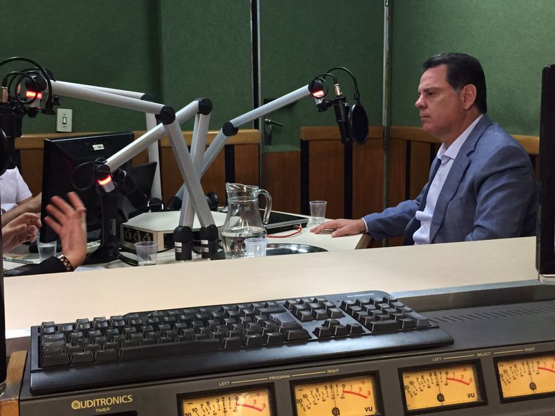 O governador Marconi Perillo afirmou que em breve o governo de Goiás vai convocar os 2,5 mil aprovados no concurso da Polícia Militar; governo também anunciou a abertura de novo certame para mais 2 mil homens, “sempre respeitando as condições do orçamento do Estado” (Foto: Leonardo Lucena) O governador Marconi Perillo afirmou que em breve o governo de Goiás vai convocar os 2,5 mil aprovados no concurso da Polícia Militar; governo também anunciou a abertura de novo certame para mais 2 mil homens, “sempre respeitando as condições do orçamento do Estado”