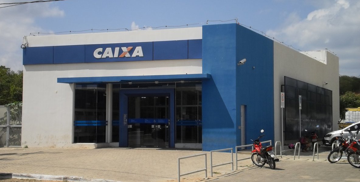 O Sindicato dos Bancários do Ceará organiza protesto contra o desmonte da Caixa articulado pelo governo Temer na próxima quarta-feira (16), na agência da Praça do Ferreira, no Centro de Fortaleza. Segundo a entidade, o ato é em repúdio ao fechamento de unidades, descomissionamentos, ataque ao plano de Saúde Caixa, entrega do FGTS para os bancos privados, entre outras medidas (Foto: Rodrigo Rocha) O Sindicato dos Bancários do Ceará organiza protesto contra o desmonte da Caixa articulado pelo governo Temer na próxima quarta-feira (16), na agência da Praça do Ferreira, no Centro de Fortaleza. Segundo a entidade, o ato é em repúdio ao fechamento de unidades, descomissionamentos, ataque ao plano de Saúde Caixa, entrega do FGTS para os bancos privados, entre outras medidas