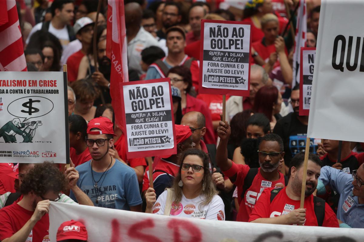 Se você já não enxerga perspectiva de futuro, despreza políticos e a política, recolhe-se à sua esfera privada, é sinal de que lhe roubaram a esperança. Se já não suporta o noticiário, destila ódio nas redes digitais, não curte mais sonhos de um futuro melhor, saiba que lhe roubaram a esperança (Foto: Frei Betto) Se você já não enxerga perspectiva de futuro, despreza políticos e a política, recolhe-se à sua esfera privada, é sinal de que lhe roubaram a esperança. Se já não suporta o noticiário, destila ódio nas redes digitais, não curte mais sonhos de um futuro melhor, saiba que lhe roubaram a esperança