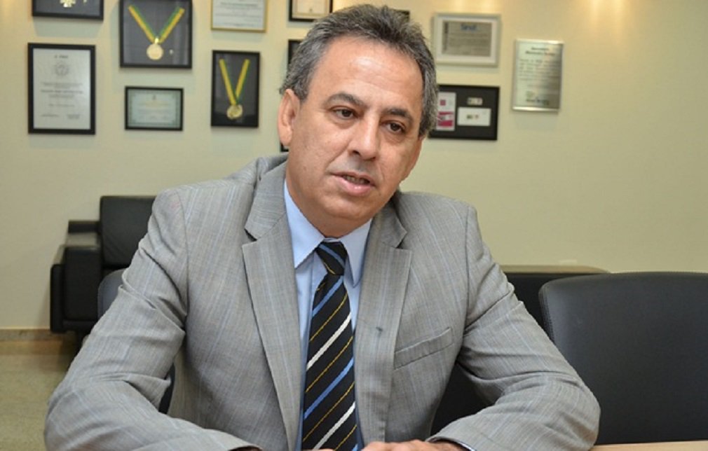 A prova eletrônica para obtenção da Carteira Nacional de Habilitação será implantada em Anápolis, como resultado dos investimentos realizados pelo governador Marconi Perillo na modernização do Detran Goiás; para o presidente do Detran-GO, Manoel Xavier, os candidatos poderão se submeter à prova com maior comodidade e flexibilidade de horário; na prova eletrônica, que já funciona em Goiânia e Aparecida de Goiânia, o resultado é informado após o término do teste (Foto: José Barbacena) A prova eletrônica para obtenção da Carteira Nacional de Habilitação será implantada em Anápolis, como resultado dos investimentos realizados pelo governador Marconi Perillo na modernização do Detran Goiás; para o presidente do Detran-GO, Manoel Xavier, os candidatos poderão se submeter à prova com maior comodidade e flexibilidade de horário; na prova eletrônica, que já funciona em Goiânia e Aparecida de Goiânia, o resultado é informado após o término do teste