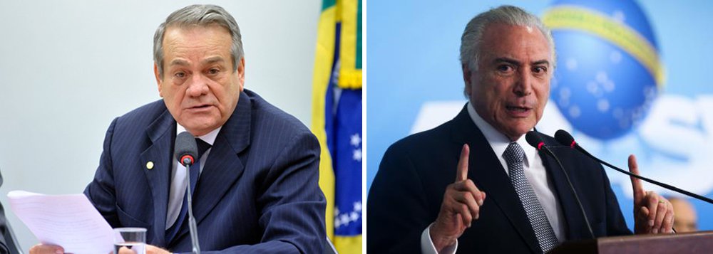 O deputado federal Ronaldo Lessa (PDT-AL), durante entrevista no Conselho Regional de Engenharia de Alagoas (CREA), afirmou que o presidente Michel Temer (PMDB) vai deixar o governo como “desgraçado, por que é um mentiroso que mente o tempo todo sobre as reformas trabalhista e da previdência, por que quer tocá-las de afogadilho”; Lessa é autor da PEC 312, que tramita na Câmara dos Deputados, propondo uma Assembleia Nacional Constituinte já em 2018 (Foto: Voney Malta) O deputado federal Ronaldo Lessa (PDT-AL), durante entrevista no Conselho Regional de Engenharia de Alagoas (CREA), afirmou que o presidente Michel Temer (PMDB) vai deixar o governo como “desgraçado, por que é um mentiroso que mente o tempo todo sobre as reformas trabalhista e da previdência, por que quer tocá-las de afogadilho”; Lessa é autor da PEC 312, que tramita na Câmara dos Deputados, propondo uma Assembleia Nacional Constituinte já em 2018