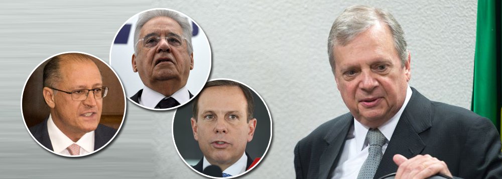 Apesar da divisão interna no PSDB depois da veiculação da propaganda do partido na TV, nomes importantes do tucanato saíram em defesa do senador Tasso Jereissati, presidente interino da legenda; o governador de São Paulo, Geraldo Alckmin, o ex-presidente Fernando Henrique Cardoso e o prefeito João Doria defenderam tasso publicamente (Foto: Giuliana Miranda) Apesar da divisão interna no PSDB depois da veiculação da propaganda do partido na TV, nomes importantes do tucanato saíram em defesa do senador Tasso Jereissati, presidente interino da legenda; o governador de São Paulo, Geraldo Alckmin, o ex-presidente Fernando Henrique Cardoso e o prefeito João Doria defenderam tasso publicamente