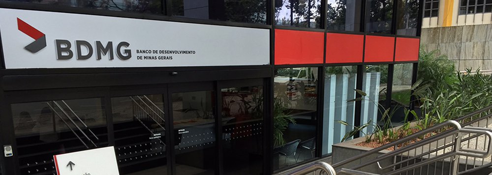 O Banco de Desenvolvimento de Minas Gerais (BDMG) reduziu, novamente, suas taxas para financiamentos a micro e pequenas empresas; o capital de giro estará mais barato e poderá ser utilizado para diversas finalidades, como o pagamento de funcionários, equilíbrio do fluxo de caixa, compra de máquinas e equipamentos, reposição de estoque e expansão do negócio, com taxas a partir 1,64% e prazo de até 48 meses para pagar (taxa anterior: 1,71%)
(Foto: Leonardo Lucena) O Banco de Desenvolvimento de Minas Gerais (BDMG) reduziu, novamente, suas taxas para financiamentos a micro e pequenas empresas; o capital de giro estará mais barato e poderá ser utilizado para diversas finalidades, como o pagamento de funcionários, equilíbrio do fluxo de caixa, compra de máquinas e equipamentos, reposição de estoque e expansão do negócio, com taxas a partir 1,64% e prazo de até 48 meses para pagar (taxa anterior: 1,71%)