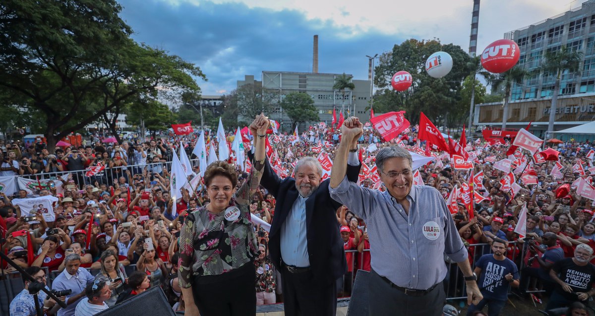 Acatando pedido da defesa do ex-presidente, o juiz Vallisney de Souza Oliveira, da Justiça Federal de Brasília, adiou para o dia 3 e novembro o depoimento de Lula em processo da Operação Zelotes; na data anterior, de 30 de outubro, está agendado o ato de encerramento da caravana por Minas Gerais, em Belo Horizonte; com o adiamento, Lula não precisará interromper a viagem (Foto: Charles Nisz) Acatando pedido da defesa do ex-presidente, o juiz Vallisney de Souza Oliveira, da Justiça Federal de Brasília, adiou para o dia 3 e novembro o depoimento de Lula em processo da Operação Zelotes; na data anterior, de 30 de outubro, está agendado o ato de encerramento da caravana por Minas Gerais, em Belo Horizonte; com o adiamento, Lula não precisará interromper a viagem