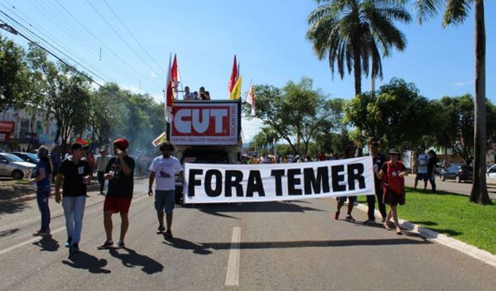 A Central Única dos Trabalhadores (CUT) e as Centrais Sindicais realizam, nesta sexta-feira (10), o "Dia nacional de mobilização contra a privatização das empresas públicas e também contra a reforma trabalhista", que entra em vigor neste sábado (11); além de Maceió, há previsão de protestos em cidades do interior (Foto: Voney Malta) A Central Única dos Trabalhadores (CUT) e as Centrais Sindicais realizam, nesta sexta-feira (10), o "Dia nacional de mobilização contra a privatização das empresas públicas e também contra a reforma trabalhista", que entra em vigor neste sábado (11); além de Maceió, há previsão de protestos em cidades do interior