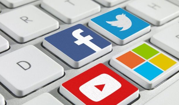 Gigantes das mídias sociais Facebook, YouTube, Twitter e Microsoft estão formando um grupo global de trabalho para combinar os esforços para remover conteúdo terrorista de suas plataformas; união vem após pressão de governos na Europa e nos Estados Unidos decorrentes de uma onda de ataques por militantes; companhias vão compartilhar soluções tecnológicas para retirar conteúdo terrorista, além de desenvolver pesquisas para contrapor o discurso extremista e trabalhar com mais especialistas no combate ao terrorismo (Foto: Paulo Emílio) Gigantes das mídias sociais Facebook, YouTube, Twitter e Microsoft estão formando um grupo global de trabalho para combinar os esforços para remover conteúdo terrorista de suas plataformas; união vem após pressão de governos na Europa e nos Estados Unidos decorrentes de uma onda de ataques por militantes; companhias vão compartilhar soluções tecnológicas para retirar conteúdo terrorista, além de desenvolver pesquisas para contrapor o discurso extremista e trabalhar com mais especialistas no combate ao terrorismo