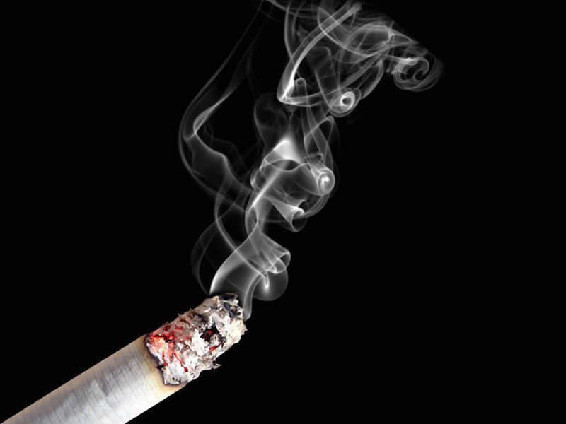 O Ministério da Saúde destaca Salvador como a capital brasileira com o menor índice de fumantes, com uma incidência de 5,2% da população acima de 18 anos com a prática; 'O baixo consumo de tabaco na capital baiana é o resultado do intenso trabalho realizado pela Secretaria Municipal da Saúde através do Programa Municipal de Controle do Tabagismo, que somente no ano passado tratou mais de 1.500 pacientes nas unidade de referência de sua rede', diz a prefeitura em nota (Foto: Romulo Faro) O Ministério da Saúde destaca Salvador como a capital brasileira com o menor índice de fumantes, com uma incidência de 5,2% da população acima de 18 anos com a prática; 'O baixo consumo de tabaco na capital baiana é o resultado do intenso trabalho realizado pela Secretaria Municipal da Saúde através do Programa Municipal de Controle do Tabagismo, que somente no ano passado tratou mais de 1.500 pacientes nas unidade de referência de sua rede', diz a prefeitura em nota