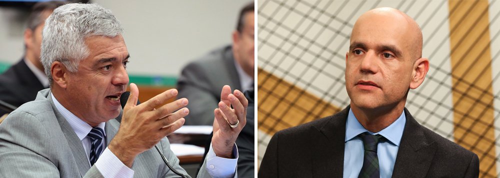 Deputado Major Olímpio (SD-SP) chamou de "vergonha" o fato de o secretário de Previdência do ministério da Fazenda do governo Temer, Marcelo Caetano, compor o conselho de administração da Brasilprev, que é composta pelo Banco do Brasil e pelo Financial Group, que é privado, e ganhar R$ 10 mil mensais por essa função; "Aí esse maldito vem falar em regras da previdência em nome do governo", discursou o parlamentar; assista (Foto: Gisele Federicce) Deputado Major Olímpio (SD-SP) chamou de "vergonha" o fato de o secretário de Previdência do ministério da Fazenda do governo Temer, Marcelo Caetano, compor o conselho de administração da Brasilprev, que é composta pelo Banco do Brasil e pelo Financial Group, que é privado, e ganhar R$ 10 mil mensais por essa função; "Aí esse maldito vem falar em regras da previdência em nome do governo", discursou o parlamentar; assista