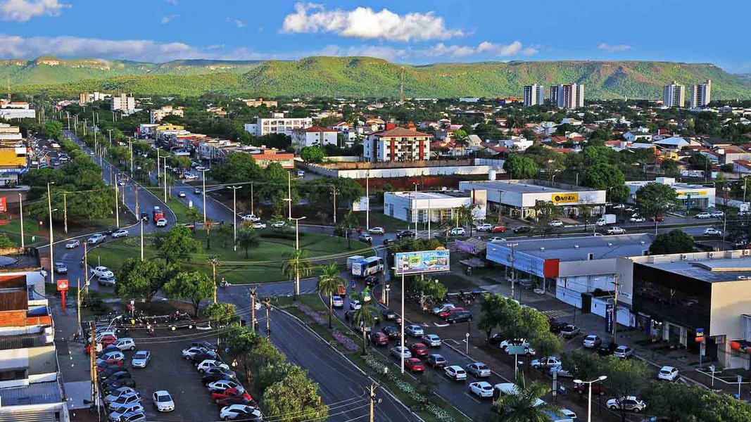O Boletim Oficial do Tribunal de Contas do Tocantins, publicou ontem (3), despacho indeferindo o Pedido de Reconsideração, em recurso protocolado pela prefeitura de Palmas, para reformar decisão plenária do TCE/TO, que ratificou a cautelar suspendendo o aumento do Imposto Predial Territorial Urbano (IPTU) da capital
(Foto: Fatima 247) O Boletim Oficial do Tribunal de Contas do Tocantins, publicou ontem (3), despacho indeferindo o Pedido de Reconsideração, em recurso protocolado pela prefeitura de Palmas, para reformar decisão plenária do TCE/TO, que ratificou a cautelar suspendendo o aumento do Imposto Predial Territorial Urbano (IPTU) da capital