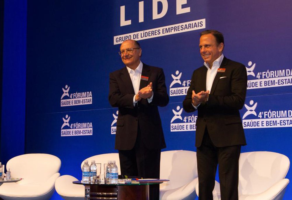 Prefeito de São Paulo tentou dissipar nesta segunda-feira, 6, o rumor de que seu nome é avaliado dentro do PSDB para uma candidatura à presidência da República, diante do quadro de "terra arrasada" que paira sobre o presidenciáveis tucanos; durante evento do Lide, Doria manifestou seu apoio a Geraldo Alckmin, dizendo ter aprendido com os pais que "o melhor dos sentimentos é a gratidão; Doria disse ainda que não é amigo de Alckmin na "política ou na vida pública"; "Sou amigo de uma vida inteira" (Foto: Aquiles Lins) Prefeito de São Paulo tentou dissipar nesta segunda-feira, 6, o rumor de que seu nome é avaliado dentro do PSDB para uma candidatura à presidência da República, diante do quadro de "terra arrasada" que paira sobre o presidenciáveis tucanos; durante evento do Lide, Doria manifestou seu apoio a Geraldo Alckmin, dizendo ter aprendido com os pais que "o melhor dos sentimentos é a gratidão; Doria disse ainda que não é amigo de Alckmin na "política ou na vida pública"; "Sou amigo de uma vida inteira"
