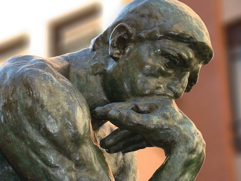 O trabalho de tais pensadores errantes é, sobretudo, árduo, e são muitos os que desistem dessa difícil responsabilidade. É um trabalho que exige a transmutação do pensamento, o desmonte das certezas que, até agora, carregávamos. No fim, exige um estado de questionamento permanente de si e do mundo (Foto: Ramon Brandão) O trabalho de tais pensadores errantes é, sobretudo, árduo, e são muitos os que desistem dessa difícil responsabilidade. É um trabalho que exige a transmutação do pensamento, o desmonte das certezas que, até agora, carregávamos. No fim, exige um estado de questionamento permanente de si e do mundo