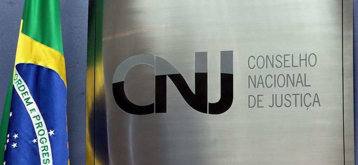 O pleno do Conselho Nacional de Justiça (CNJ) vai analisar o procedimento de controle administrativo instalado para averiguar o pagamento indevido de horas extras para magistrados de Alagoas; caso o colegiado julgue que há incongruência, poderá exigir que os juízes devolvam os valores recebidos (Foto: Voney Malta) O pleno do Conselho Nacional de Justiça (CNJ) vai analisar o procedimento de controle administrativo instalado para averiguar o pagamento indevido de horas extras para magistrados de Alagoas; caso o colegiado julgue que há incongruência, poderá exigir que os juízes devolvam os valores recebidos