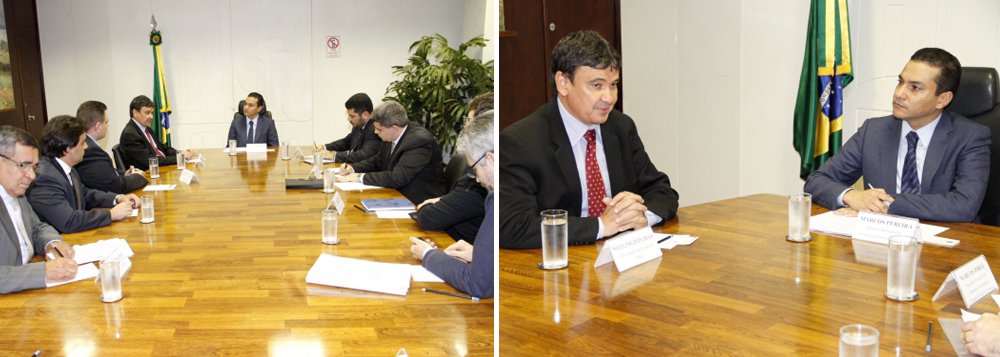 O governador Wellington Dias e o secretário de Estado do Trabalho e Empreendedorismo, Gessivaldo Isaías estiveram em audiência com o ministro da Indústria, Comércio Exterior e Serviços, Marcos Pereira, em Brasília; dentre as pautas tratadas, o fortalecimento da Zona de Processamento e Exportação de Parnaíba (ZPE) e do Instituto de Metrologia do Estado do Piauí (Imepi); na oportunidade, o ministro confirmou que fará uma visita ao Piauí e também ajudará na realização de um evento com possíveis investidores para a ZPE (Foto: Leonardo Lucena) O governador Wellington Dias e o secretário de Estado do Trabalho e Empreendedorismo, Gessivaldo Isaías estiveram em audiência com o ministro da Indústria, Comércio Exterior e Serviços, Marcos Pereira, em Brasília; dentre as pautas tratadas, o fortalecimento da Zona de Processamento e Exportação de Parnaíba (ZPE) e do Instituto de Metrologia do Estado do Piauí (Imepi); na oportunidade, o ministro confirmou que fará uma visita ao Piauí e também ajudará na realização de um evento com possíveis investidores para a ZPE