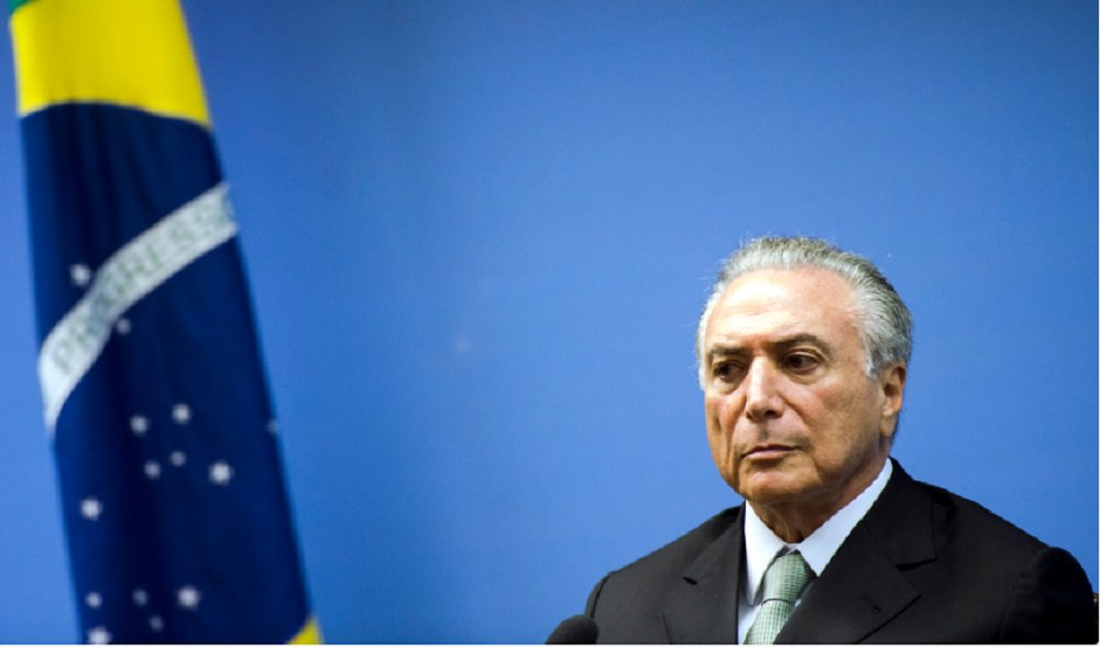 Jornalista Paulo Henrique Amorim diz em seu blog que Michel Temer 'recebe quase mensalmente dirigentes da TV Globo no Jaburu desde que assumiu o cargo de presidente; Amorim lembra que 'o segundo maior destino da publicidade hoje no Brasil, depois da Globo, é o Google. Breve, o Google vai googlar a Globo', aposta o jornalista (Foto: Romulo Faro) Jornalista Paulo Henrique Amorim diz em seu blog que Michel Temer 'recebe quase mensalmente dirigentes da TV Globo no Jaburu desde que assumiu o cargo de presidente; Amorim lembra que 'o segundo maior destino da publicidade hoje no Brasil, depois da Globo, é o Google. Breve, o Google vai googlar a Globo', aposta o jornalista