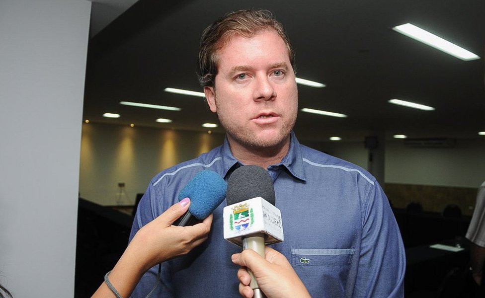 O deputado federal alagoano e ministro do Turismo, Marx Beltrão (PMDB), afirmou que trabalha desde o primeiro dia em que pisou em Brasília como parlamentar para ser candidato ao Senado Federal; em 2018 duas vagas estarão em jogo; atualmente elas são ocupadas pelos senadores Benedito de Lira (PP) e Renan Calheiros (PMDB); outro que deseja voltar ao Senado é o ex-governador Teotonio Vilela (PSDB) (Foto: Voney Malta) O deputado federal alagoano e ministro do Turismo, Marx Beltrão (PMDB), afirmou que trabalha desde o primeiro dia em que pisou em Brasília como parlamentar para ser candidato ao Senado Federal; em 2018 duas vagas estarão em jogo; atualmente elas são ocupadas pelos senadores Benedito de Lira (PP) e Renan Calheiros (PMDB); outro que deseja voltar ao Senado é o ex-governador Teotonio Vilela (PSDB)