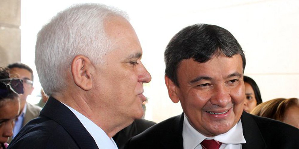 Após reunião entre presidente do PMDB, deputado federal Marcelo Castro, e o presidente da Assembleia Legislativa, deputado Themístocles Filho, e o governador Wellington Dias, está concluída a negociação para a ocupação de cargos no governo em troca do apoio à reeleição do governador Wellington Dias em 2018; foi acordado que o partido vai indicar quatro cargos de primeiro escalão no governo Wellington Dias; passa a ser indicação do PMDB a SASC (Secretaria de Estado da Assistência Social e Cidadania), a direção-geral do DER-PI (Departamento de Estradas de Rodagem do Piauí), a direção do PCPR e da EPISERH (Empresa Piauiense de Serviços Hospitalares) (Foto: Leonardo Lucena) Após reunião entre presidente do PMDB, deputado federal Marcelo Castro, e o presidente da Assembleia Legislativa, deputado Themístocles Filho, e o governador Wellington Dias, está concluída a negociação para a ocupação de cargos no governo em troca do apoio à reeleição do governador Wellington Dias em 2018; foi acordado que o partido vai indicar quatro cargos de primeiro escalão no governo Wellington Dias; passa a ser indicação do PMDB a SASC (Secretaria de Estado da Assistência Social e Cidadania), a direção-geral do DER-PI (Departamento de Estradas de Rodagem do Piauí), a direção do PCPR e da EPISERH (Empresa Piauiense de Serviços Hospitalares)