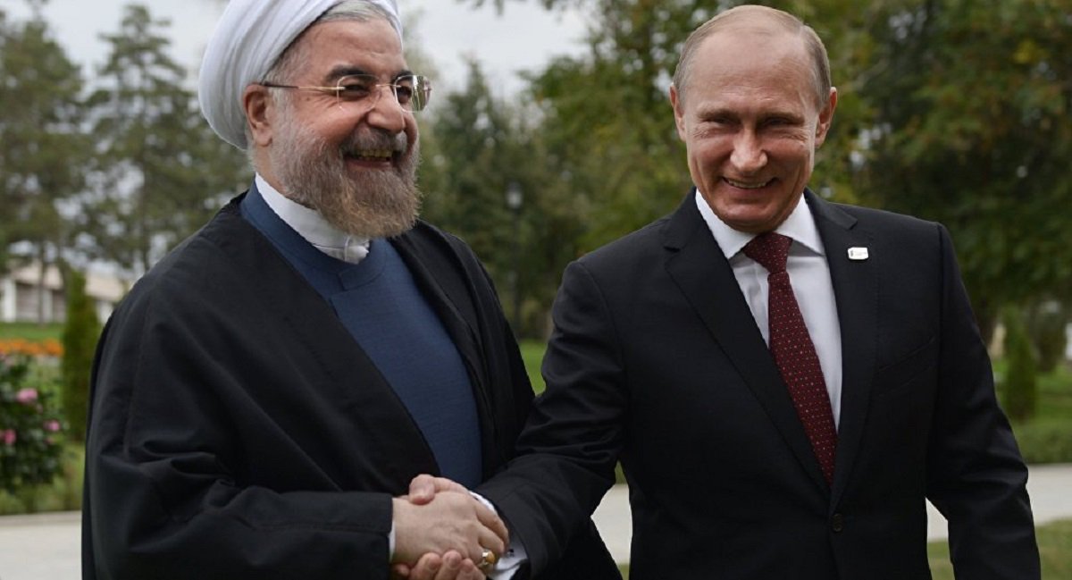 Teerã está disposto a estabelecer parceria estratégica com Moscou na região do Médio Oriente, comunicou o presidente do parlamento iraniano, Ali Larijani, neste domingo; Larijani disse que Teerã e Moscou não possuem diferenças em questões-chave da agenda do Médio Oriente, em particular com relação ao conflito sírio; "O Irã busca uma parceria estratégica com a Rússia na região", disse Larijani em entrevista ao canal árabe Al Mayadeen (Foto: Romulo Faro) Teerã está disposto a estabelecer parceria estratégica com Moscou na região do Médio Oriente, comunicou o presidente do parlamento iraniano, Ali Larijani, neste domingo; Larijani disse que Teerã e Moscou não possuem diferenças em questões-chave da agenda do Médio Oriente, em particular com relação ao conflito sírio; "O Irã busca uma parceria estratégica com a Rússia na região", disse Larijani em entrevista ao canal árabe Al Mayadeen
