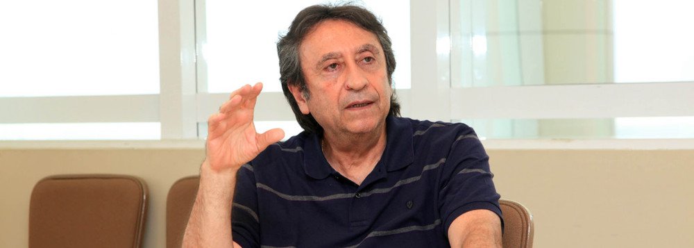 O Ministério Público Estadual instaurou um Procedimento Investigatório Criminal (PIC) para investigar possíveis irregularidades em uma realizado pela Secretaria Estado da Saúde (SES), na gestão do ex-secretário Ricardo Murad; o MP também vai apurar possíveis irregularidades na execução de um contrato celebrado entre a SES e a empresa gaúcha PMR Táxi Aéreo e Manutenção Aeronáutica S/A, para a locação de dois helicópteros; a investigação foi aberta há 10 dias; Murad já havia dito que disputará o governo em 2018; detalhe: peemedebista foi alvo da PF por desvio de verba pública (Foto: Leonardo Lucena) O Ministério Público Estadual instaurou um Procedimento Investigatório Criminal (PIC) para investigar possíveis irregularidades em uma realizado pela Secretaria Estado da Saúde (SES), na gestão do ex-secretário Ricardo Murad; o MP também vai apurar possíveis irregularidades na execução de um contrato celebrado entre a SES e a empresa gaúcha PMR Táxi Aéreo e Manutenção Aeronáutica S/A, para a locação de dois helicópteros; a investigação foi aberta há 10 dias; Murad já havia dito que disputará o governo em 2018; detalhe: peemedebista foi alvo da PF por desvio de verba pública