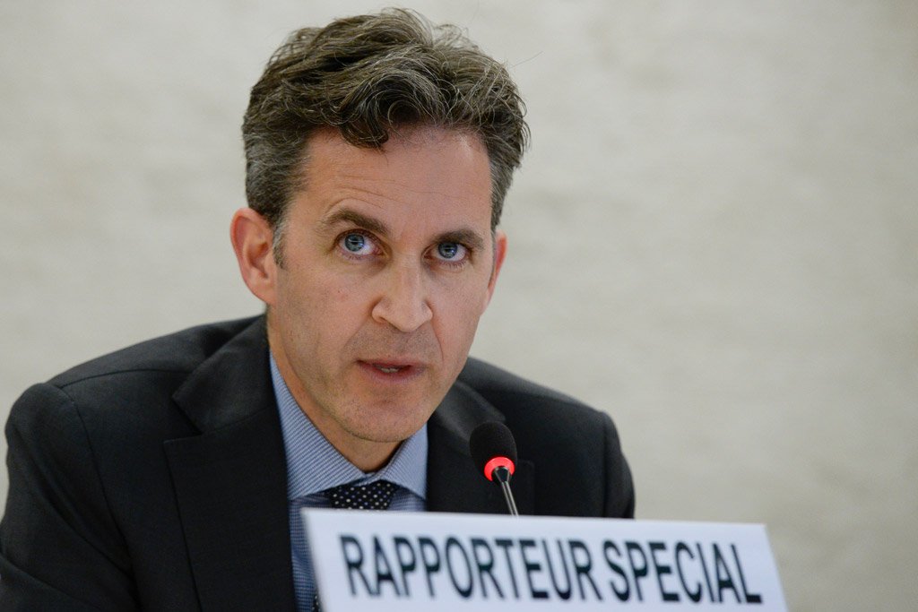 Relatores especiais da ONU sobre liberdade de expressão divulgaram nesta sexta-feira 3 uma declaração conjunta afirmando que as "notícias falsas" ("fake news", em inglês), a desinformação e a propaganda representam uma preocupação global; segundo David Kaye, relator especial da ONU sobre o direito à liberdade de opinião e expressão, os esforços para combatê-las podem levar à censura; segundo ele, há o risco também da supressão do pensamento crítico e de outras abordagens contrárias à lei de direitos humanos (Foto: Gisele Federicce) Relatores especiais da ONU sobre liberdade de expressão divulgaram nesta sexta-feira 3 uma declaração conjunta afirmando que as "notícias falsas" ("fake news", em inglês), a desinformação e a propaganda representam uma preocupação global; segundo David Kaye, relator especial da ONU sobre o direito à liberdade de opinião e expressão, os esforços para combatê-las podem levar à censura; segundo ele, há o risco também da supressão do pensamento crítico e de outras abordagens contrárias à lei de direitos humanos