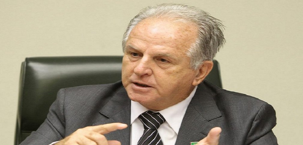 Representantes do setor empresarial, que também ajudaram na articulação pela manutenção dos incentivos no Estado, ressaltam que o governador Marconi foi vitorioso, mostrou sua liderança e a responsabilidade com a continuidade do desenvolvimento do Estado; observaram também que a política de incentivos fiscais implementada por Marconi ainda em seu primeiro governo foi a medida que permitiu ao Estado atrair indústrias e se tornar competitivo; “Sem essa prática, Goiás ainda seria um mero produtor de commodities”, enfatizou o presidente da Federação das Indústrias do Estado de Goiás (Fieg), Pedro Alves de Oliveira (Foto: José Barbacena) Representantes do setor empresarial, que também ajudaram na articulação pela manutenção dos incentivos no Estado, ressaltam que o governador Marconi foi vitorioso, mostrou sua liderança e a responsabilidade com a continuidade do desenvolvimento do Estado; observaram também que a política de incentivos fiscais implementada por Marconi ainda em seu primeiro governo foi a medida que permitiu ao Estado atrair indústrias e se tornar competitivo; “Sem essa prática, Goiás ainda seria um mero produtor de commodities”, enfatizou o presidente da Federação das Indústrias do Estado de Goiás (Fieg), Pedro Alves de Oliveira