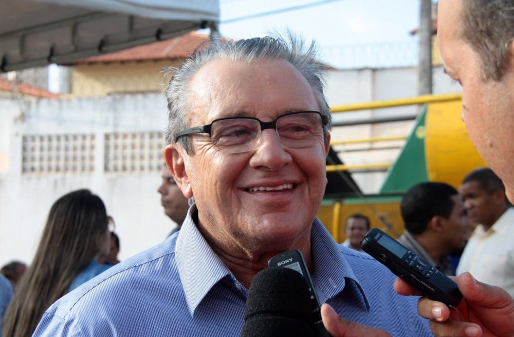 O PSB maranhense se reuniu sob a coordenação do presidente estadual da sigla, Luciano Leitoa (prefeito de Timon); foi definido o nome de Zé Reinaldo (principal representante da sigla, segundo os presentes) na disputa por uma das vagas de senador; o partido deverá realizar Encontros Regionais como estratégia para massificar o projeto (Foto: Leonardo Lucena) O PSB maranhense se reuniu sob a coordenação do presidente estadual da sigla, Luciano Leitoa (prefeito de Timon); foi definido o nome de Zé Reinaldo (principal representante da sigla, segundo os presentes) na disputa por uma das vagas de senador; o partido deverá realizar Encontros Regionais como estratégia para massificar o projeto
