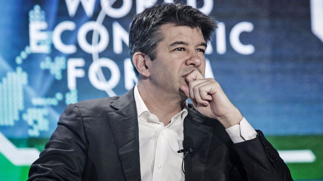 Presidente executivo do Uber, Travis Kalanick foi filmado discutindo com um motorista de seu próprio aplicativo. Em cenas gravadas por uma câmera dentro do carro e divulgadas nessa terça-feira, 28, o executivo troca farpas com o motorista Fawzi Kamel, que reclamou das tarifas cobradas pelo serviço de caronas pagas; executivo se desculpou depois (Foto: Aquiles Lins) Presidente executivo do Uber, Travis Kalanick foi filmado discutindo com um motorista de seu próprio aplicativo. Em cenas gravadas por uma câmera dentro do carro e divulgadas nessa terça-feira, 28, o executivo troca farpas com o motorista Fawzi Kamel, que reclamou das tarifas cobradas pelo serviço de caronas pagas; executivo se desculpou depois