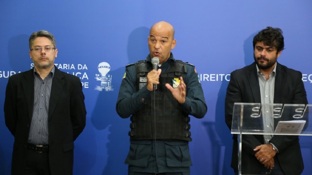 Os números mostram que houve uma redução em torno de 17% nas mortes violentas registradas em fevereiro, quando comparados os 95 casos ocorridos em 2017 com os 115 do ano de 2016; este ano 23 homicídios ocorreram na capital, 24 na região metropolitana e 48 no interior; se for feita uma comparação com o mesmo período em 2015, houve uma redução de 10,4%, quando àquela época foram contabilizados 106 casos (Foto: José Barbacena) Os números mostram que houve uma redução em torno de 17% nas mortes violentas registradas em fevereiro, quando comparados os 95 casos ocorridos em 2017 com os 115 do ano de 2016; este ano 23 homicídios ocorreram na capital, 24 na região metropolitana e 48 no interior; se for feita uma comparação com o mesmo período em 2015, houve uma redução de 10,4%, quando àquela época foram contabilizados 106 casos