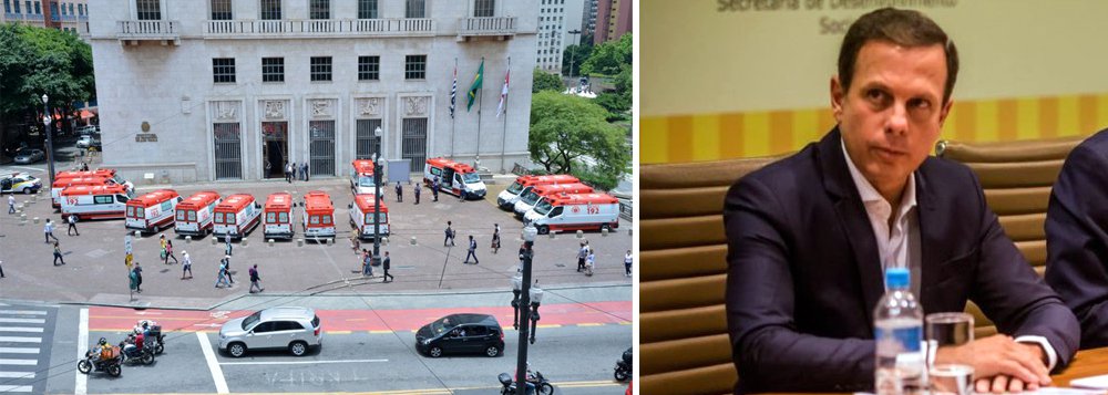 Trabalhadores do Serviço de Atendimento Móvel de Urgência (Samu) denunciaram, em reunião da Comissão de Saúde da Câmara Municipal de São Paulo, que o prefeito João Doria (PSDB) pretende transferir o atendimento para gestão de Organizações Sociais (OS) privadas; as bases espalhadas pela cidade deverão ser desativadas e o pessoal passará a ficar à disposição da gestão em Unidades Básicas de Saúde (UBS) e Unidades de Pronto Atendimento (UPA), entre outros equipamentos da rede municipa (Foto: Aquiles Lins) Trabalhadores do Serviço de Atendimento Móvel de Urgência (Samu) denunciaram, em reunião da Comissão de Saúde da Câmara Municipal de São Paulo, que o prefeito João Doria (PSDB) pretende transferir o atendimento para gestão de Organizações Sociais (OS) privadas; as bases espalhadas pela cidade deverão ser desativadas e o pessoal passará a ficar à disposição da gestão em Unidades Básicas de Saúde (UBS) e Unidades de Pronto Atendimento (UPA), entre outros equipamentos da rede municipa