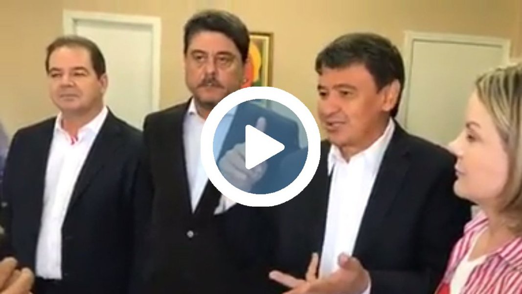 Em solidariedade ao ex-presidente Luiz Inácio Lula da Silva, o governador do Piauí, Wellington Dias (PT), publicou vídeo em seu Facebook comentando a perseguição judicial sofrida por Lula; para Dias, o processo contra Lula é um teatro enquanto os interesses nacionais vão sendo atacados - venda de estatais, desmonte de programas sociais e outros retrocessos promovidos por Temer" (Foto: Charles Nisz) Em solidariedade ao ex-presidente Luiz Inácio Lula da Silva, o governador do Piauí, Wellington Dias (PT), publicou vídeo em seu Facebook comentando a perseguição judicial sofrida por Lula; para Dias, o processo contra Lula é um teatro enquanto os interesses nacionais vão sendo atacados - venda de estatais, desmonte de programas sociais e outros retrocessos promovidos por Temer"