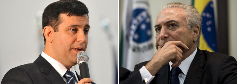 A Polícia Federal reagiu ao desmonte da força-tarefa da Lava Jato e protocolou um pedido no Palácio do Planalto para que o diretor-geral da corporação, Leandro Daiello, seja substituído; recentemente, o delegado Márcio Anselmo deixou a força-tarefa alegando cansaço e foi transferido para o Espírito Santo; outros três delegados deixaram Curitiba antes dele (Foto: Gisele Federicce) A Polícia Federal reagiu ao desmonte da força-tarefa da Lava Jato e protocolou um pedido no Palácio do Planalto para que o diretor-geral da corporação, Leandro Daiello, seja substituído; recentemente, o delegado Márcio Anselmo deixou a força-tarefa alegando cansaço e foi transferido para o Espírito Santo; outros três delegados deixaram Curitiba antes dele