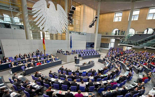 O sistema alemão, que junta eleições majoritárias e proporcionais para compor um Parlamento em que os partidos têm representação ajustada aos votos que receberam, pode ser adaptado ao Brasil, mantendo sua essência (Foto: Hélio Doyle) O sistema alemão, que junta eleições majoritárias e proporcionais para compor um Parlamento em que os partidos têm representação ajustada aos votos que receberam, pode ser adaptado ao Brasil, mantendo sua essência