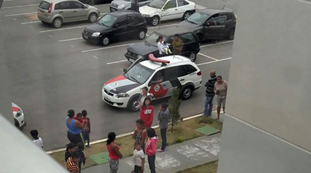 Caso é o segundo na região de Jundiaí em menos de uma semana; após procurar emprego por vários meses e se encontrar endividado, rapaz de 29 anos tirou a própria vida; O corpo do jovem foi encontrado pela namorada, no apartamento dele, na manhã desta quarta-feira (Foto: Charles Nisz) Caso é o segundo na região de Jundiaí em menos de uma semana; após procurar emprego por vários meses e se encontrar endividado, rapaz de 29 anos tirou a própria vida; O corpo do jovem foi encontrado pela namorada, no apartamento dele, na manhã desta quarta-feira