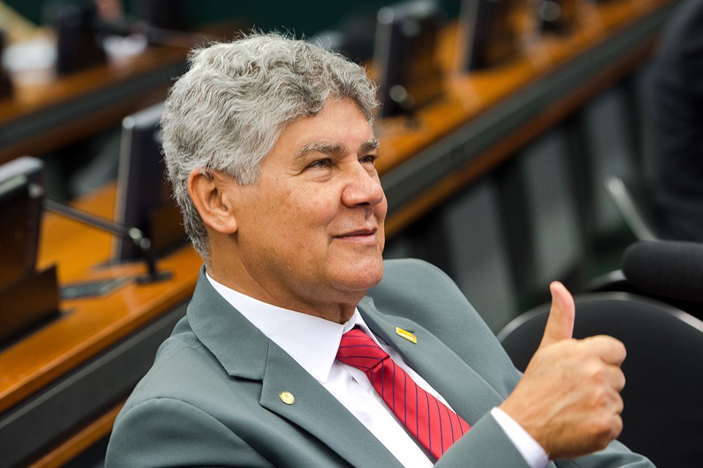 Brasília - O deputado Chico Alencar em reunião do Conselho de Ética para discutir e votar os pareceres preliminares referentes aos processos contra ele e o deputado Alberto Fraga (Marcelo Camargo/Agência Brasil) (Foto: Breno Altman) Brasília - O deputado Chico Alencar em reunião do Conselho de Ética para discutir e votar os pareceres preliminares referentes aos processos contra ele e o deputado Alberto Fraga (Marcelo Camargo/Agência Brasil)