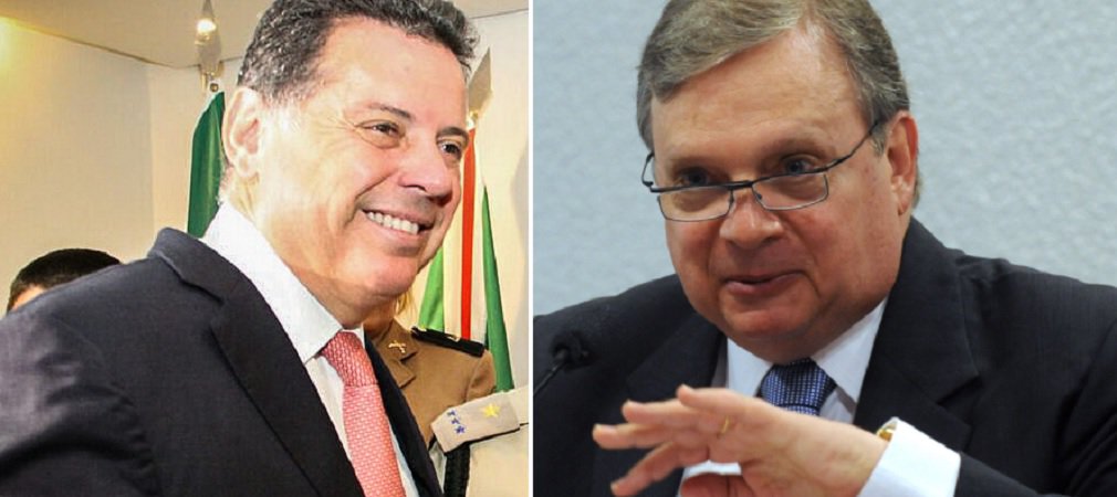 Reconhecido como agregador e fiel ao tucanato, o governador goiano está em campanha pela presidência do PSDB; ontem, esteve em Curitiba e se encontrou com Beto Richa e hoje estará em Florianópolis e Porto Alegre; Marconi Perillo prega a união do partido e a construção de programa de reformas profundas para o País; goiano seria o sopro de renovação do PSDB no campo progressista; do outro lado, o senador Tasso Jereissati consolidou sua candidatura diante de um confronto tenso com Aécio Neves; experiência de Tasso e seu histórico no partido são reconhecidos, mas o temperamento explosivo do senador joga contra nesse momento em que o partido tentar encontrar um pouco de união e convergência (Foto: José Barbacena) Reconhecido como agregador e fiel ao tucanato, o governador goiano está em campanha pela presidência do PSDB; ontem, esteve em Curitiba e se encontrou com Beto Richa e hoje estará em Florianópolis e Porto Alegre; Marconi Perillo prega a união do partido e a construção de programa de reformas profundas para o País; goiano seria o sopro de renovação do PSDB no campo progressista; do outro lado, o senador Tasso Jereissati consolidou sua candidatura diante de um confronto tenso com Aécio Neves; experiência de Tasso e seu histórico no partido são reconhecidos, mas o temperamento explosivo do senador joga contra nesse momento em que o partido tentar encontrar um pouco de união e convergência