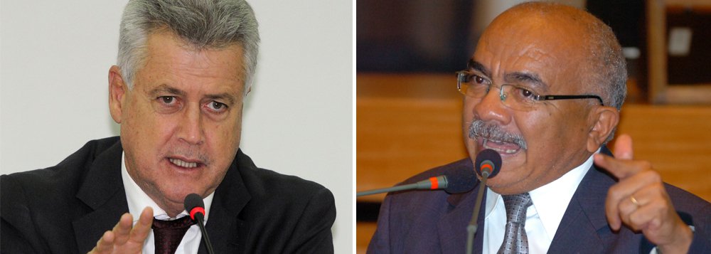 Governo do Distrito Federal rebateu nesta terça-feira, 6, críticas do deputado distrital Chico Vigilante (PT) sobre a qualidade do atendimento no hospital de Taguatinga; "A gestão socialista do governador Rodrigo Rollemberg está recuperando a saúde. Os salários estão em dia, os atrasados foram pagos, os fornecedores já receberam boa parte da dívida e a falta de remédios é pontual. Evidentemente ainda existem muitas dificuldades, mas o governo do PSB agencia responsabilidade e com eficiência para recompor a saúde e colocá-la em condições de atender com dignidade a população", diz o GDF em nota; deputado distrital questionou em artigo se Rollemberg se internaria na unidade (Foto: Aquiles Lins) Governo do Distrito Federal rebateu nesta terça-feira, 6, críticas do deputado distrital Chico Vigilante (PT) sobre a qualidade do atendimento no hospital de Taguatinga; "A gestão socialista do governador Rodrigo Rollemberg está recuperando a saúde. Os salários estão em dia, os atrasados foram pagos, os fornecedores já receberam boa parte da dívida e a falta de remédios é pontual. Evidentemente ainda existem muitas dificuldades, mas o governo do PSB agencia responsabilidade e com eficiência para recompor a saúde e colocá-la em condições de atender com dignidade a população", diz o GDF em nota; deputado distrital questionou em artigo se Rollemberg se internaria na unidade