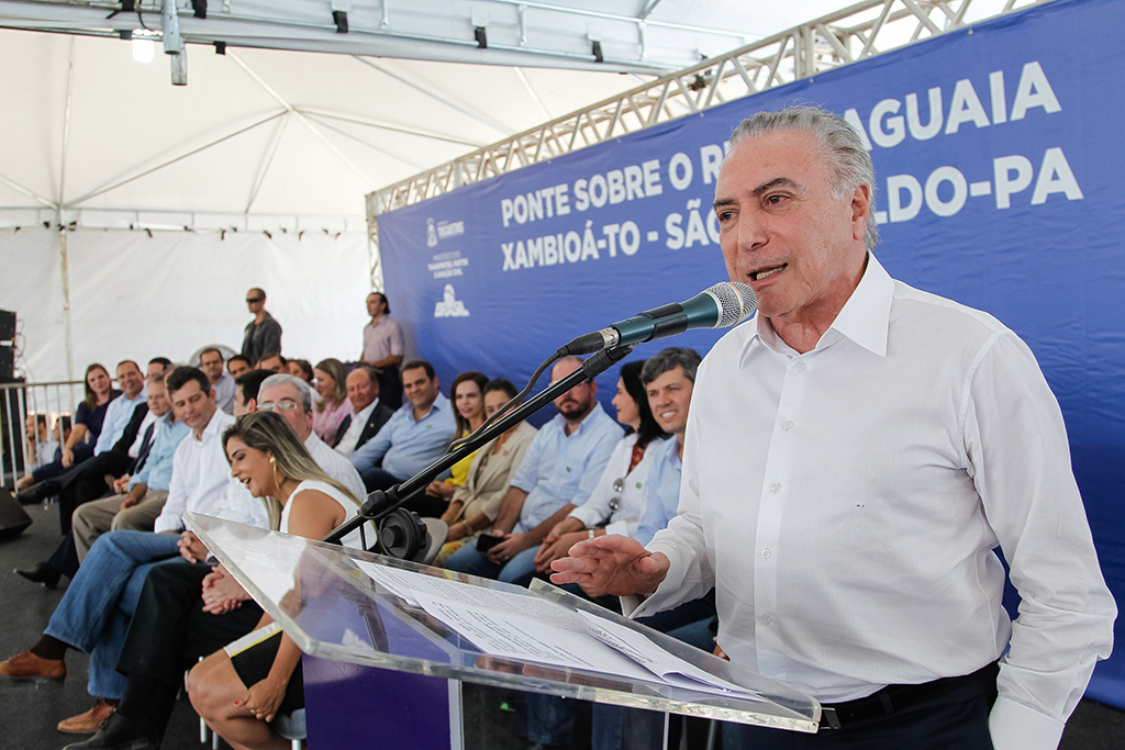 Xambioá/TO - Cerimônia de Assinatura da Ordem de Serviço da Construção de Ponte Rodoviária sobre o Rio Araguaia (Beto Barata/PR) (Foto: Leonardo Lucena) Xambioá/TO - Cerimônia de Assinatura da Ordem de Serviço da Construção de Ponte Rodoviária sobre o Rio Araguaia (Beto Barata/PR)
