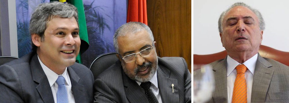 Líder do PT no Senado comemora a derrota do governo com a rejeição do relatório da reforma trabalhista na Comissão de Assuntos Sociais (CAS) na Casa nesta terça-feira 20 e lembra que o governo Temer "estava se sustentando com um argumento só. Quem segurava ele era o mercado financeiro, para aprovar as reformas"; Lindbergh destaca que "ficou claro hoje que ele não tem maioria para provar a reforma da Previdência na Câmara" e agora a reforma trabalhista; o reflexo da vitória na CAS, para ele, "será gigantesco" (Foto: Gisele Federicce) Líder do PT no Senado comemora a derrota do governo com a rejeição do relatório da reforma trabalhista na Comissão de Assuntos Sociais (CAS) na Casa nesta terça-feira 20 e lembra que o governo Temer "estava se sustentando com um argumento só. Quem segurava ele era o mercado financeiro, para aprovar as reformas"; Lindbergh destaca que "ficou claro hoje que ele não tem maioria para provar a reforma da Previdência na Câmara" e agora a reforma trabalhista; o reflexo da vitória na CAS, para ele, "será gigantesco"