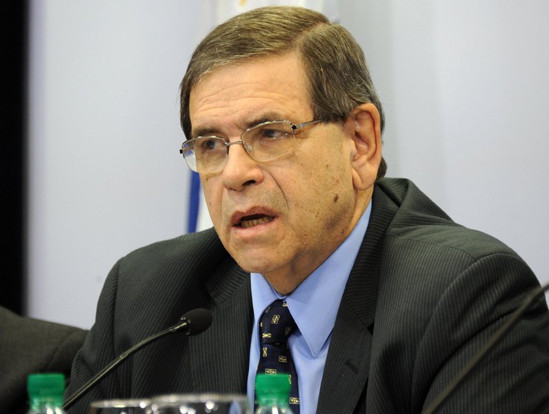 O corpo de Carlos Díaz foi encontrado boiando em uma piscina de Punta Del Este na noite deste sábado; a polícia trabalha com a hipótese de ataque cardíaco; ele havia se tornado o elo principal entre Brasil e Uruguai nas investigações conjuntas contra a corrupção no âmbito da Lava Jato (Foto: Gisele Federicce) O corpo de Carlos Díaz foi encontrado boiando em uma piscina de Punta Del Este na noite deste sábado; a polícia trabalha com a hipótese de ataque cardíaco; ele havia se tornado o elo principal entre Brasil e Uruguai nas investigações conjuntas contra a corrupção no âmbito da Lava Jato