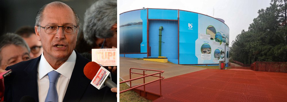 Governo de São Paulo tenta votar com urgência um projeto de lei para criar uma holding visando atrair investidores em explorar o saneamento básico sem, contudo, deixar de manter o controle da Sabesp; proposta é que a holding fique com 50,3% da participação que o Estado possui na empresa; apesar dos esforços do governo tucano, até o momento o mercado tem reagido mal ao projeto e as ações da Sabesp acumulam uma queda de 7,7% neste mês (Foto: Paulo Emílio) Governo de São Paulo tenta votar com urgência um projeto de lei para criar uma holding visando atrair investidores em explorar o saneamento básico sem, contudo, deixar de manter o controle da Sabesp; proposta é que a holding fique com 50,3% da participação que o Estado possui na empresa; apesar dos esforços do governo tucano, até o momento o mercado tem reagido mal ao projeto e as ações da Sabesp acumulam uma queda de 7,7% neste mês