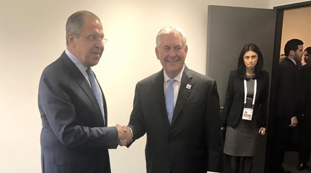 Os Estados Unidos estão dispostos a cooperar com a Rússia se isso beneficiar seus interesses, declarou nesta quinta-feira o secretário de Estado americano, Rex Tillerson, depois de um primeiro encontro com seu colega russo Serguei Lavrov, paralelamente à reunião do G20 em Bonn (Foto: Gisele Federicce) Os Estados Unidos estão dispostos a cooperar com a Rússia se isso beneficiar seus interesses, declarou nesta quinta-feira o secretário de Estado americano, Rex Tillerson, depois de um primeiro encontro com seu colega russo Serguei Lavrov, paralelamente à reunião do G20 em Bonn