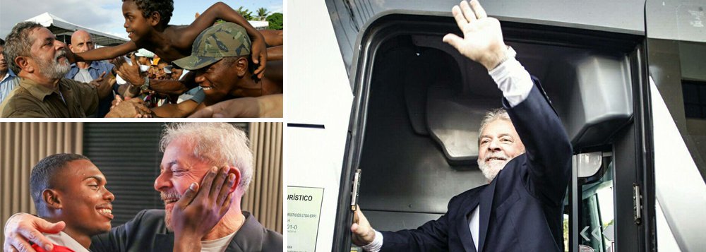 Ex-presidente Luiz Inácio Lula da Silva embarcou nesta quinta-feira, 17, na caravana que percorrerá 4 mil quilômetros pelos nove estados do Nordeste; iniciou seu trajeto de Salvador, onde participou, junto com o governador da Bahia, Rui Costa, e de dezenas de líderes, de visita às obras da linha 2 do metrô; ao lado de juristas e advogados, estará na Pupileira, às 17h, em mais um ato de lançamento do livro Comentários a uma Sentença anunciada – O Processo Lula; também nesta quinta-feira, a história se repetiu; 11 anos depois o garotinho que tinha 7 anos que voa na foto para acariciar Lula reencontra-o e se emociona (Foto: Aquiles Lins) Ex-presidente Luiz Inácio Lula da Silva embarcou nesta quinta-feira, 17, na caravana que percorrerá 4 mil quilômetros pelos nove estados do Nordeste; iniciou seu trajeto de Salvador, onde participou, junto com o governador da Bahia, Rui Costa, e de dezenas de líderes, de visita às obras da linha 2 do metrô; ao lado de juristas e advogados, estará na Pupileira, às 17h, em mais um ato de lançamento do livro Comentários a uma Sentença anunciada – O Processo Lula; também nesta quinta-feira, a história se repetiu; 11 anos depois o garotinho que tinha 7 anos que voa na foto para acariciar Lula reencontra-o e se emociona