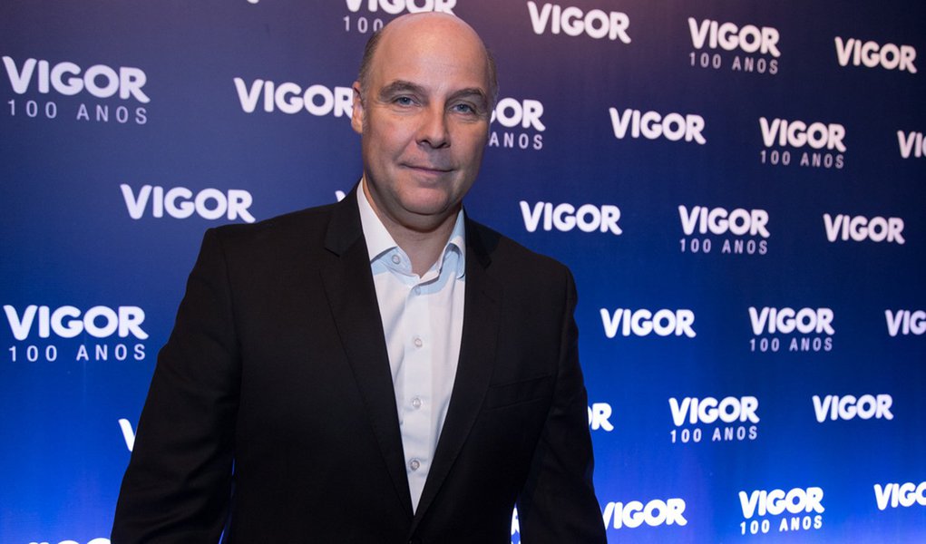 Gilberto Xandó, presidente da Vigor, é o novo integrante do Conselho de Administração da JBS; formado pela FGV, com passagens pela Natura e pela Sadia, Xandó irá substituir Joesley Batista (Foto: Charles Nisz) Gilberto Xandó, presidente da Vigor, é o novo integrante do Conselho de Administração da JBS; formado pela FGV, com passagens pela Natura e pela Sadia, Xandó irá substituir Joesley Batista