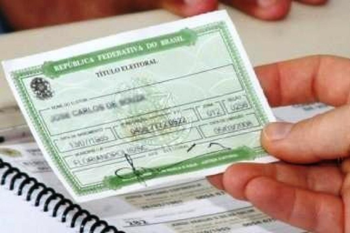 69.739 eleitores poderão ter seus títulos cancelados, porque não votaram nem justificaram a ausência nas últimas três eleições. Os eleitores precisam comparecer aos cartórios das zonas eleitorais, em todo o estado, para regularizar a situação até o dia 2 de maio (Foto: Fatima 247) 69.739 eleitores poderão ter seus títulos cancelados, porque não votaram nem justificaram a ausência nas últimas três eleições. Os eleitores precisam comparecer aos cartórios das zonas eleitorais, em todo o estado, para regularizar a situação até o dia 2 de maio