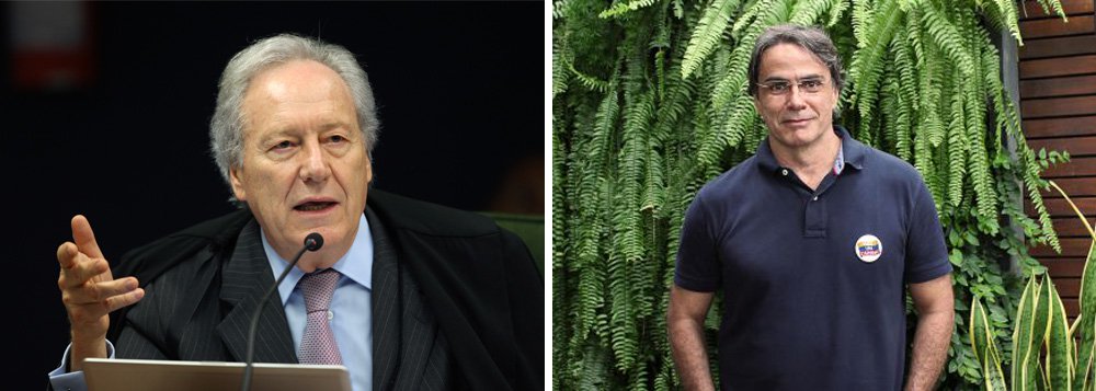 "A decisão do Ministro Ricardo Lewandowski de não homologar o acordo de delação premiada do marqueteiro Renato Pereira, cujas acusações encheram os jornais nos últimos 20 dias, não é um tapa de luvas de pelica no Ministério Público. Foi uma bofetada pública", diz o jornalista Fernando Brito, editor do Tijolaço (Foto: Leonardo Attuch) "A decisão do Ministro Ricardo Lewandowski de não homologar o acordo de delação premiada do marqueteiro Renato Pereira, cujas acusações encheram os jornais nos últimos 20 dias, não é um tapa de luvas de pelica no Ministério Público. Foi uma bofetada pública", diz o jornalista Fernando Brito, editor do Tijolaço