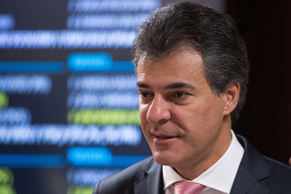 Governador do Paraná, Beto Richa, durante sabatina na Comissão de Constituição e Justiça de Luiz Edson Fachin, indicado pela presidenta Dilma Rousseff para ministro do STF (Marcelo Camargo/Agência Brasil) (Foto: Leonardo Lucena) Governador do Paraná, Beto Richa, durante sabatina na Comissão de Constituição e Justiça de Luiz Edson Fachin, indicado pela presidenta Dilma Rousseff para ministro do STF (Marcelo Camargo/Agência Brasil)