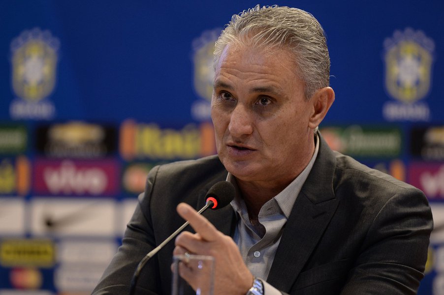 Atacante Diego Souza e o meia Diego foram as principais novidades na lista do técnico Tite para as próximas partidas da seleção brasileira nas eliminatórias para a Copa do Mundo de 2018, contra Uruguai e Paraguai, divulgada nesta sexta-feira, 3; os dois próximos jogos pelas eliminatórias serão contra o Uruguai, em Montevidéu, no dia 23 de março, e cinco dias depois contra o Paraguai, na Arena Corinthians, em São Paulo (Foto: Aquiles Lins) Atacante Diego Souza e o meia Diego foram as principais novidades na lista do técnico Tite para as próximas partidas da seleção brasileira nas eliminatórias para a Copa do Mundo de 2018, contra Uruguai e Paraguai, divulgada nesta sexta-feira, 3; os dois próximos jogos pelas eliminatórias serão contra o Uruguai, em Montevidéu, no dia 23 de março, e cinco dias depois contra o Paraguai, na Arena Corinthians, em São Paulo